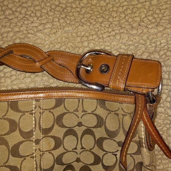 Coach Shoulder Bag - Picture 4 of 10